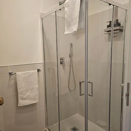 Apartment Piramide Elegance Rom